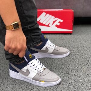 NIKE F1