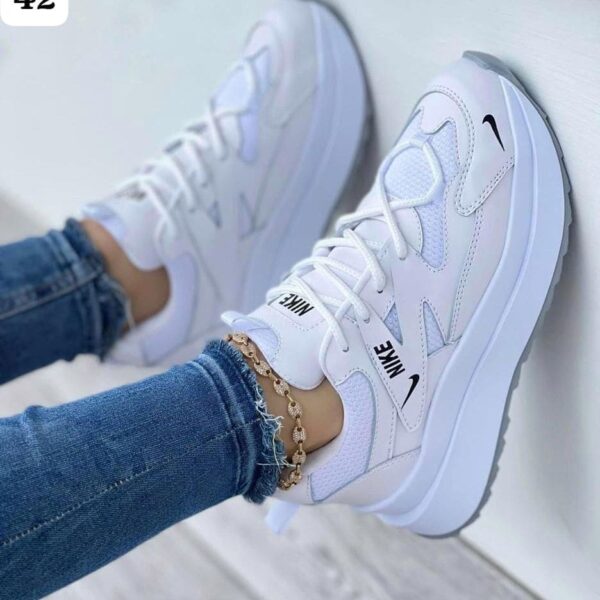 AG #9 NIKE - Imagen 3