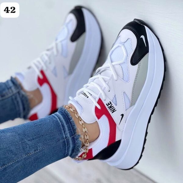 AG #9 NIKE - Imagen 2